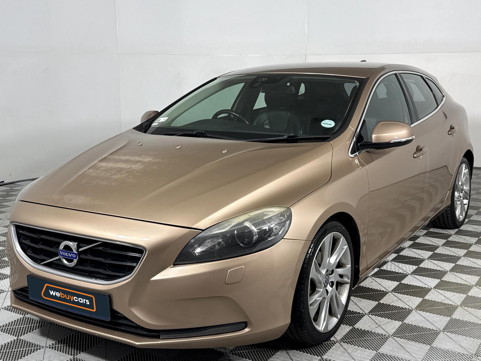 Used 2013 Volvo V40 D2 Excel