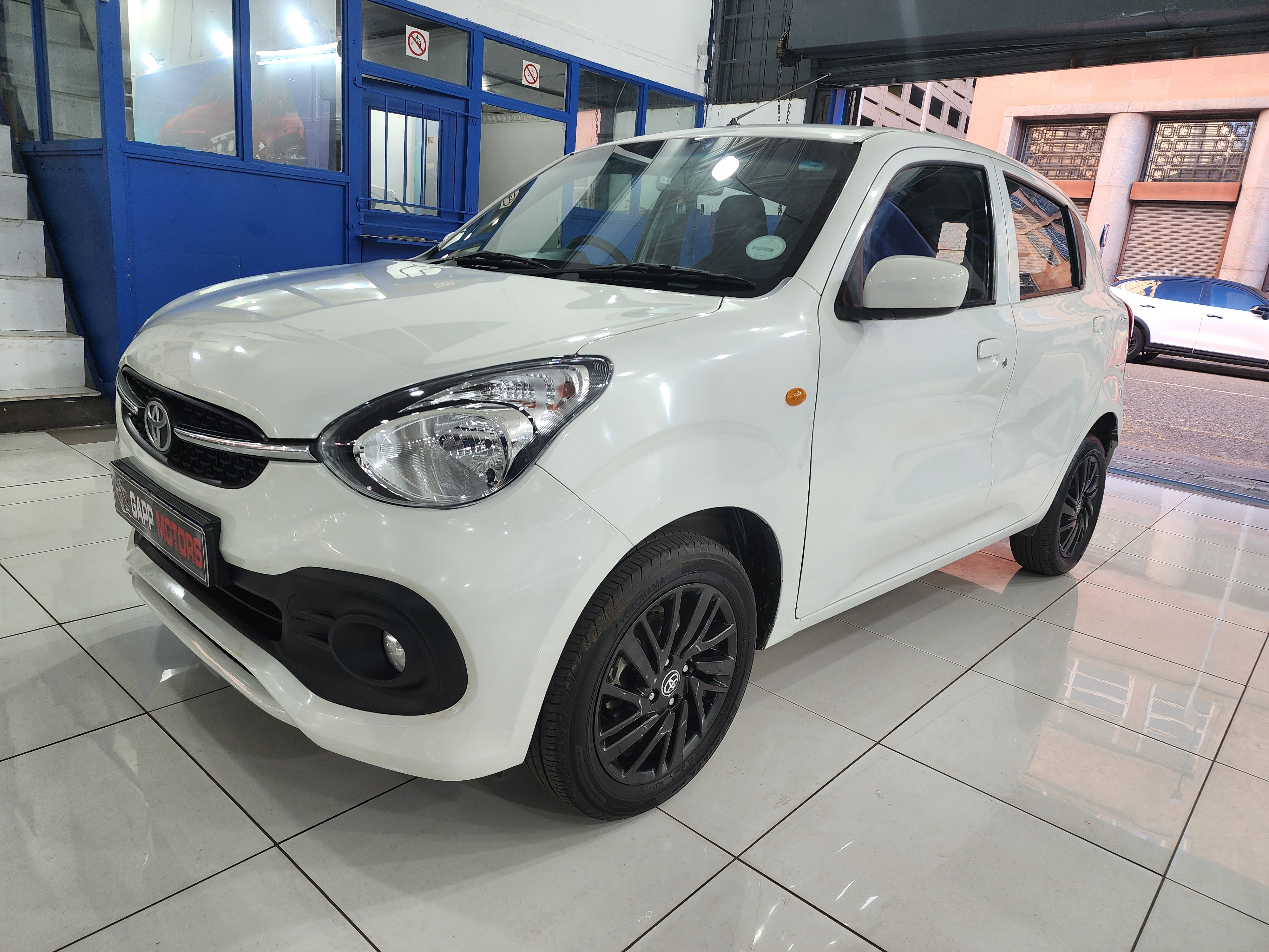Used 2025 Toyota Vitz 1.0 XR manual