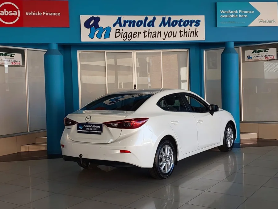 Used 2015 Mazda Mazda3 sedan 1.6 Dynamic auto - Arnold Motors CC Used 2015 Mazda Mazda3 sedan 1.6 Dynamic auto - Arnold Motors CC