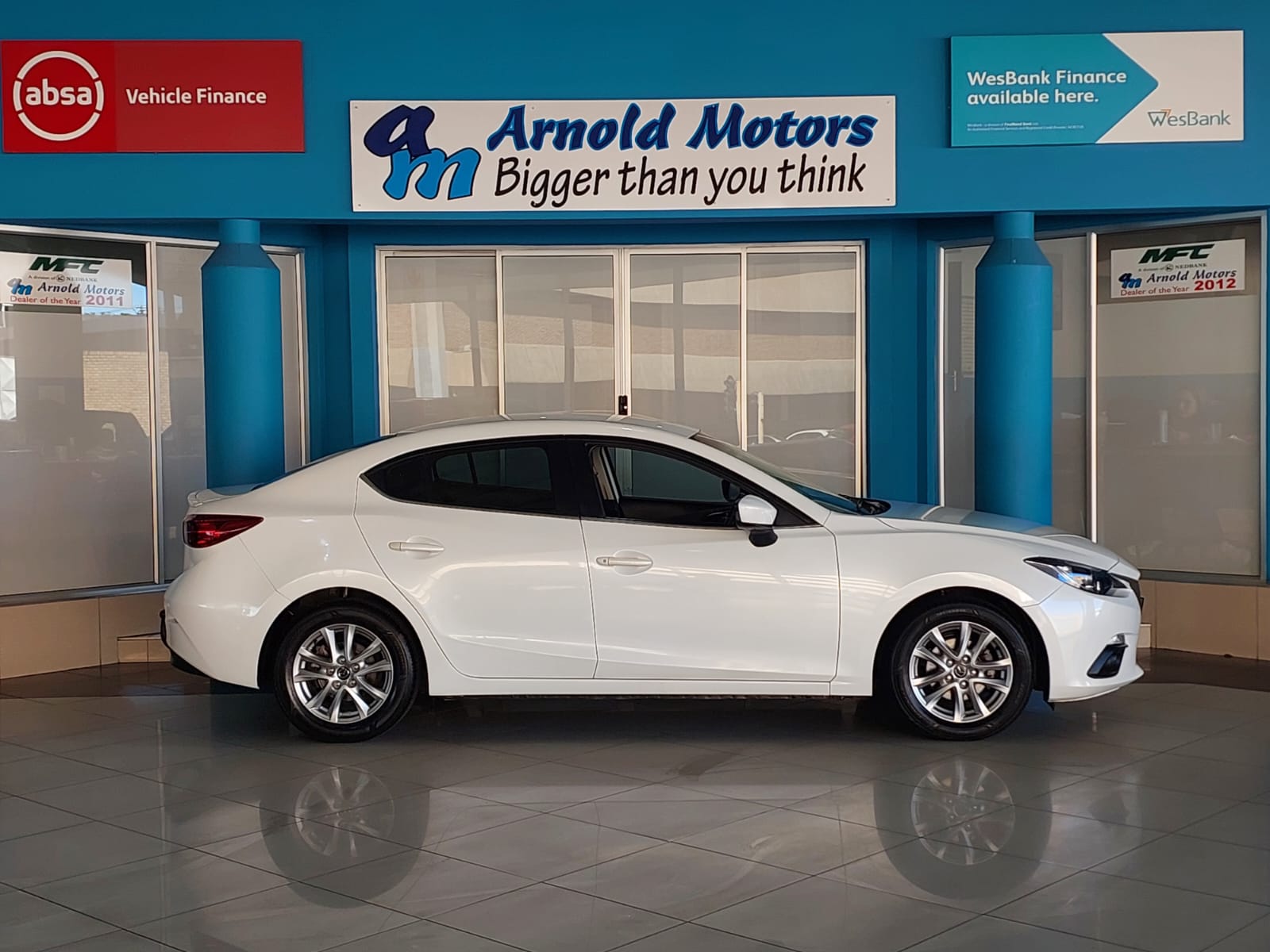 Used 2015 Mazda Mazda3 sedan 1.6 Dynamic auto