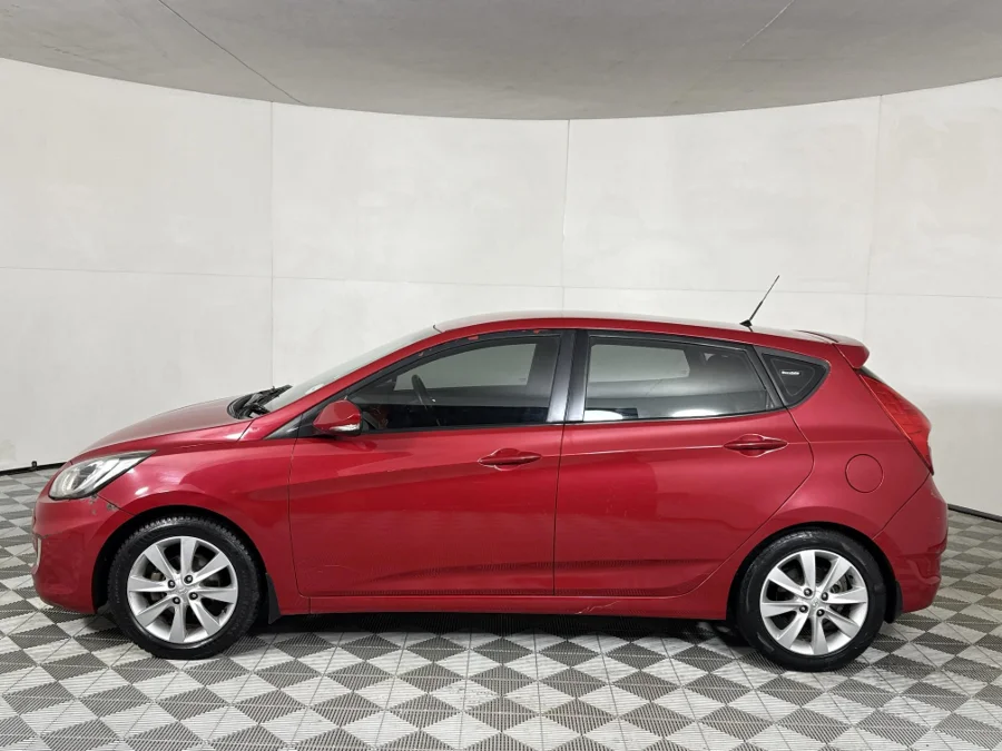 Used 2015 Hyundai Accent hatch 1.6 Fluid auto - WeBuyCars JHB South