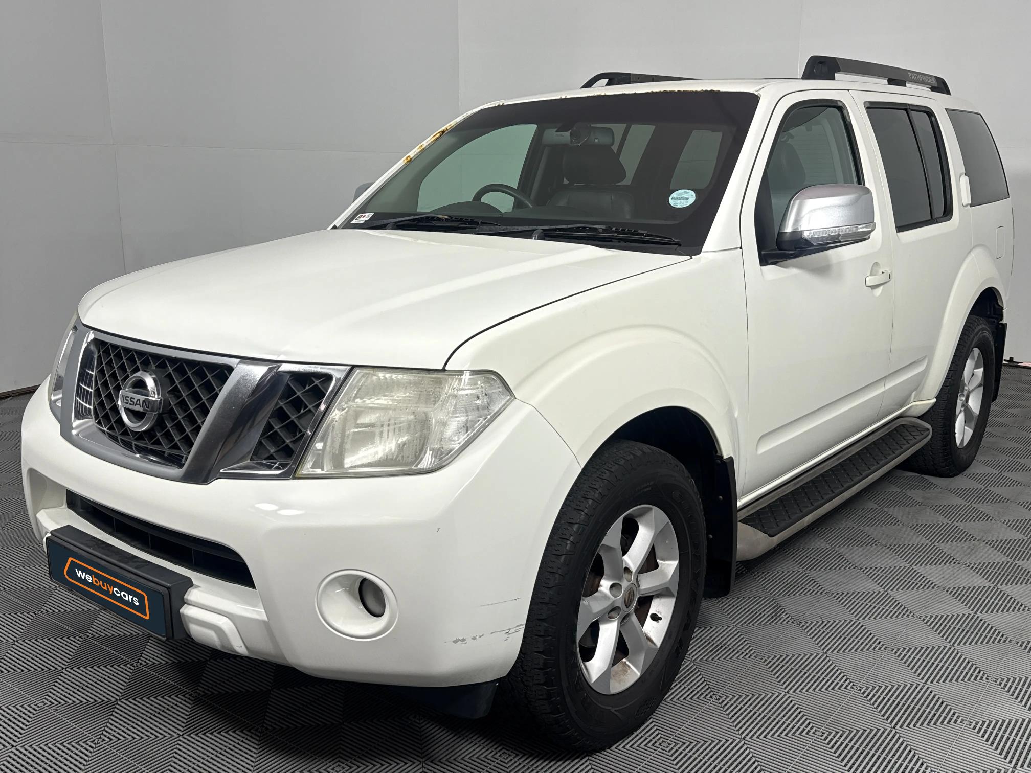 Used 2010 Nissan Pathfinder 2.5dCi LE auto