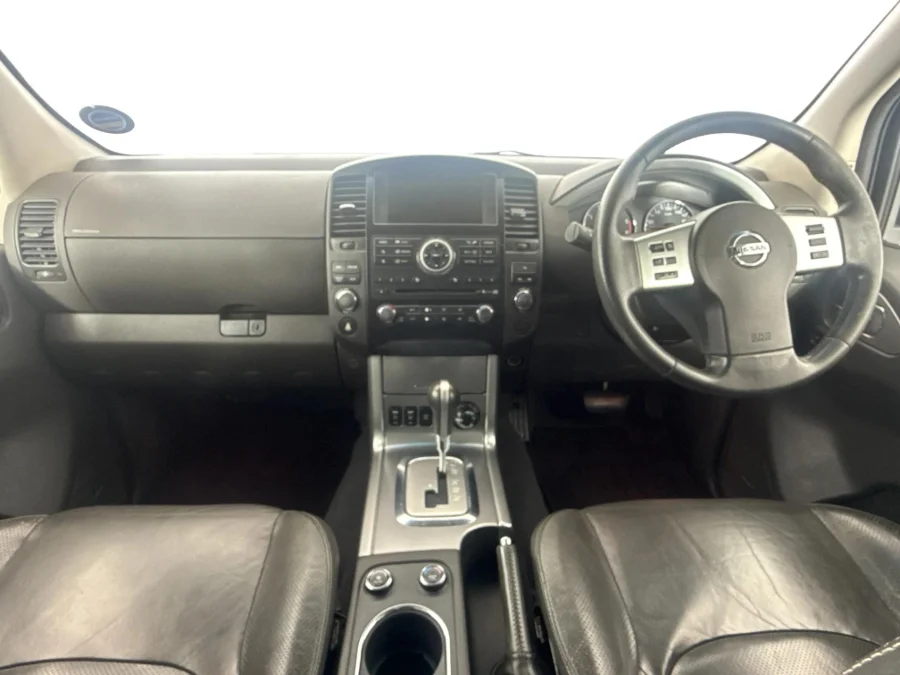Used 2010 Nissan Pathfinder 2.5dCi LE auto - WeBuyCars Richmond Used 2010 Nissan Pathfinder 2.5dCi LE auto - WeBuyCars Richmond