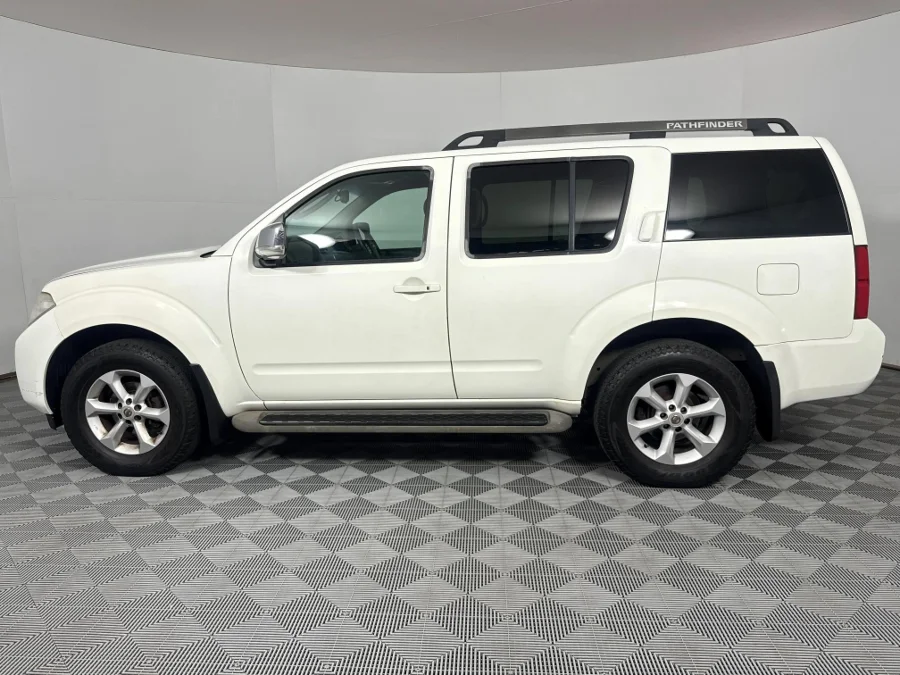 Used 2010 Nissan Pathfinder 2.5dCi LE auto - WeBuyCars Richmond Used 2010 Nissan Pathfinder 2.5dCi LE auto - WeBuyCars Richmond