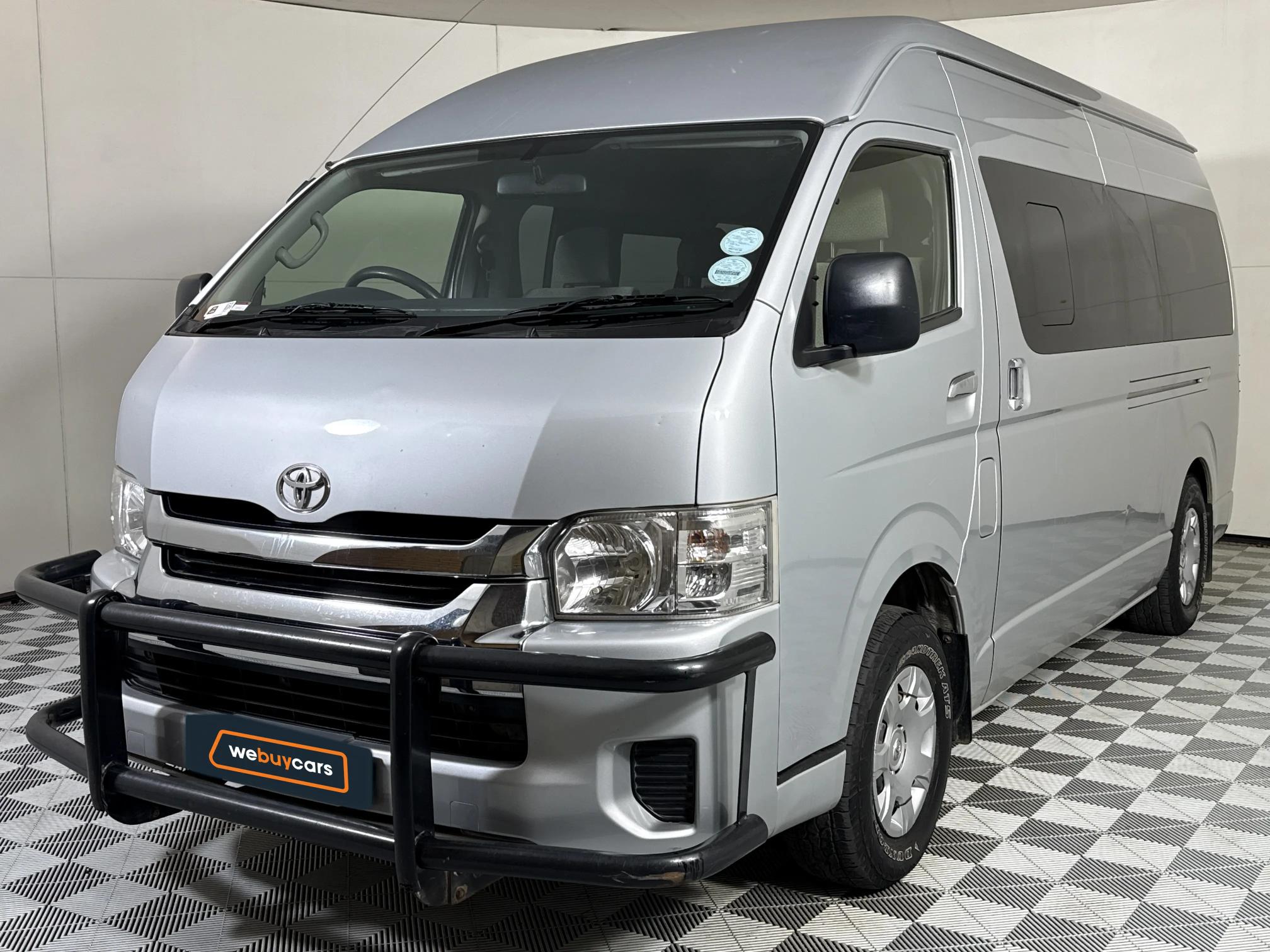 Used 2020 Toyota Quantum 2.5D-4D GL 14-seater bus