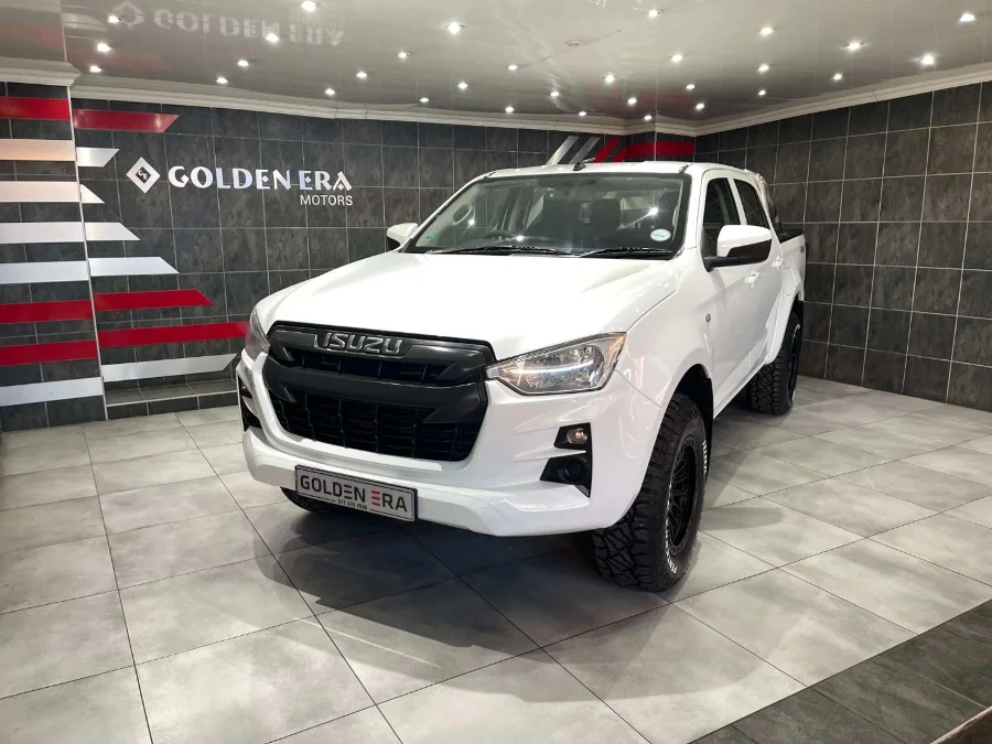 Used 2024 Isuzu D-Max 1.9TD double cab L 4x4 manual - Golden Era Motors Johan Heyns Dr Used 2024 Isuzu D-Max 1.9TD double cab L 4x4 manual - Golden Era Motors Johan Heyns Dr
