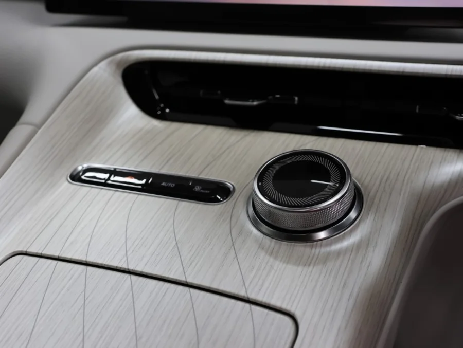 New 2025 Geely E5 EM-i Apex - Geely Pinetown New
