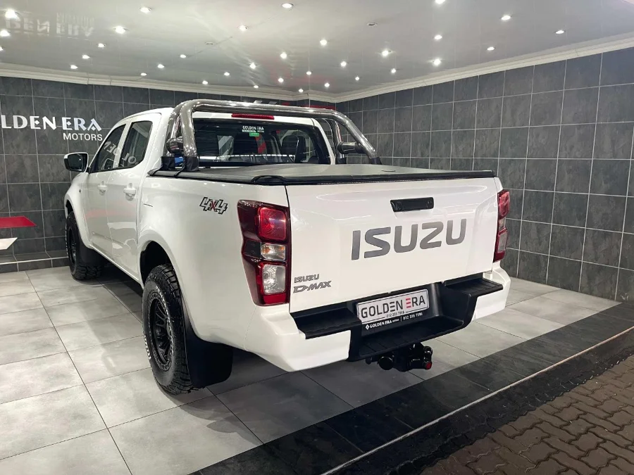 Used 2024 Isuzu D-Max 1.9TD double cab L 4x4 manual - Golden Era Motors Johan Heyns Dr Used 2024 Isuzu D-Max 1.9TD double cab L 4x4 manual - Golden Era Motors Johan Heyns Dr