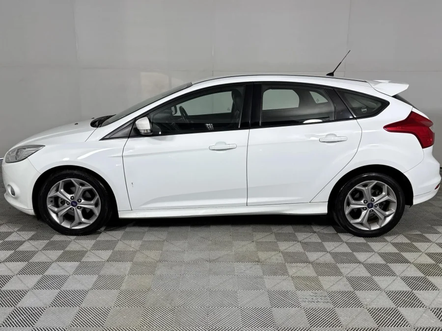 Used 2013 Ford Focus hatch 2.0TDCi Trend auto - WeBuyCars Silverlakes Used 2013 Ford Focus hatch 2.0TDCi Trend auto - WeBuyCars Silverlakes