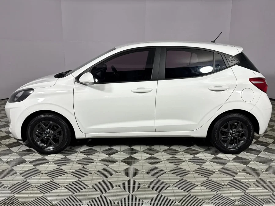 Used 2022 Hyundai Grand i10 1.0 Fluid hatch manual - WeBuyCars Durban Used 2022 Hyundai Grand i10 1.0 Fluid hatch manual - WeBuyCars Durban