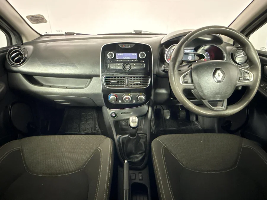 Used 2017 Renault Clio 66kW turbo Authentique - WeBuyCars Durban