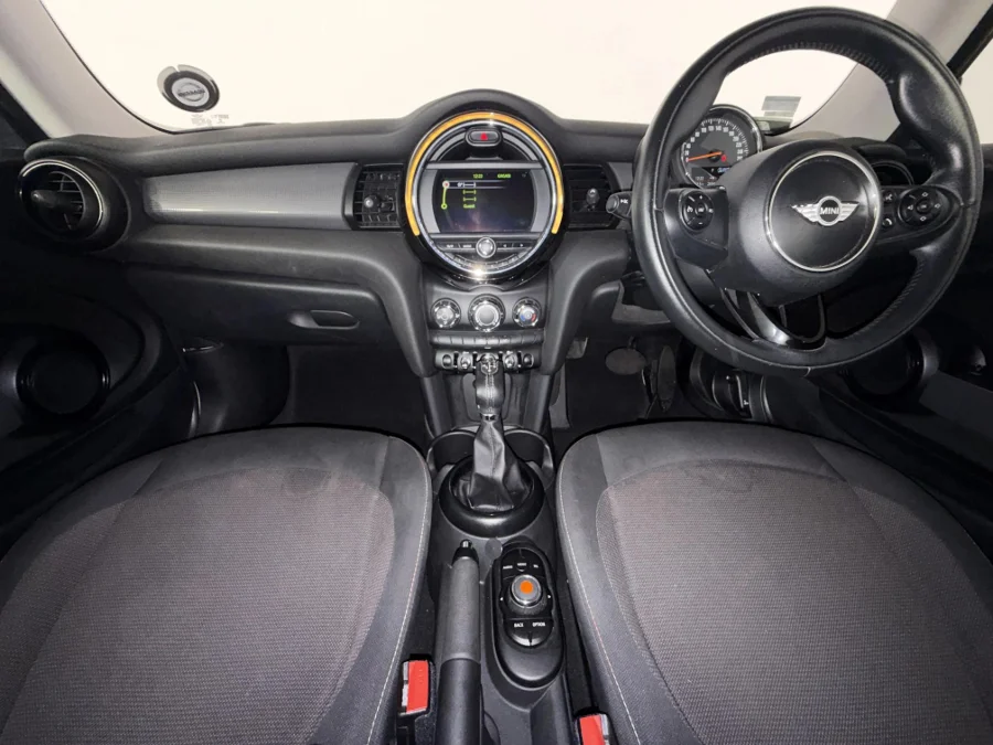 Used 2014 MINI Hatch Cooper Hatch 3-door Seven 7 - WeBuyCars Durban Used 2014 MINI Hatch Cooper Hatch 3-door Seven 7 - WeBuyCars Durban