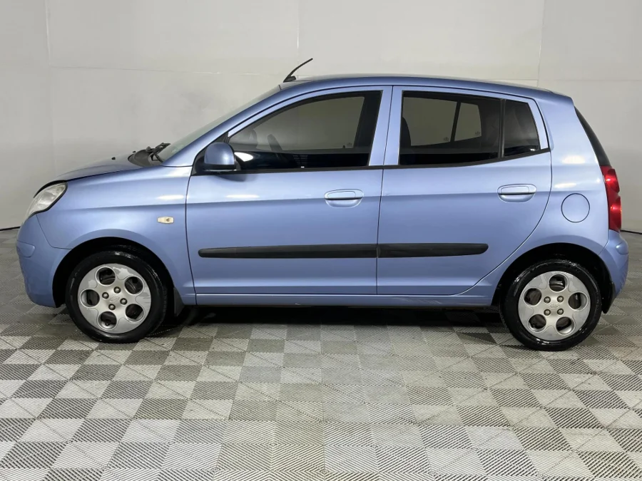 Used 2011 Kia Picanto 1.1 Striker auto - WeBuyCars Silverlakes Used 2011 Kia Picanto 1.1 Striker auto - WeBuyCars Silverlakes