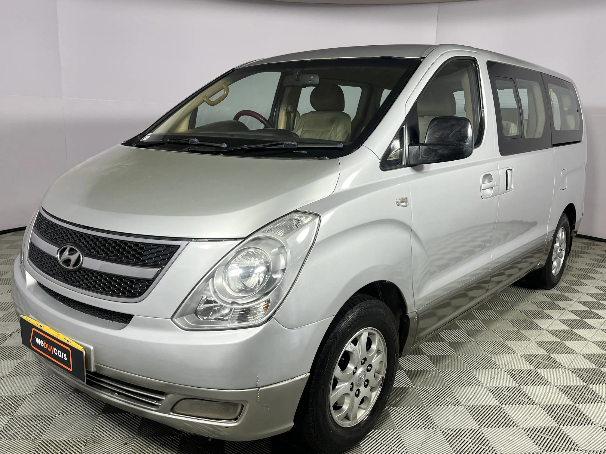 Used 2010 Hyundai H-1 2.4 bus Executive