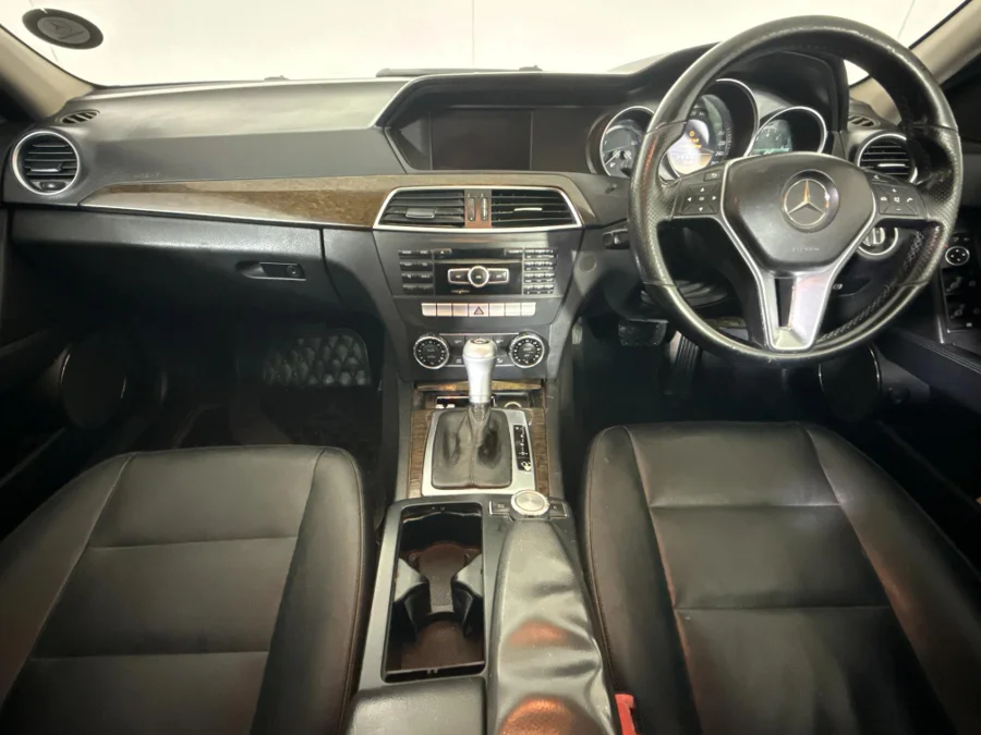 Used 2011 Mercedes-Benz C-Class C180 Avantgarde auto - WeBuyCars Midstream
