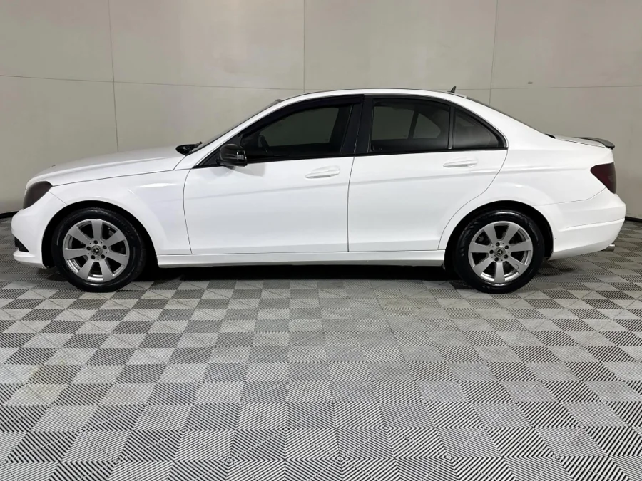 Used 2011 Mercedes-Benz C-Class C180 Avantgarde auto - WeBuyCars Midstream