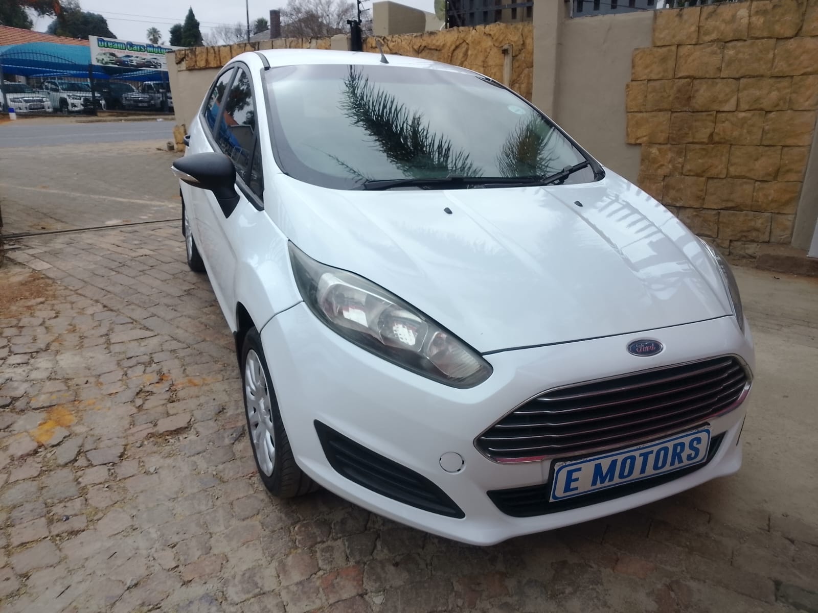 Used 2017 Ford Fiesta 5-door 1.4 Ambiente