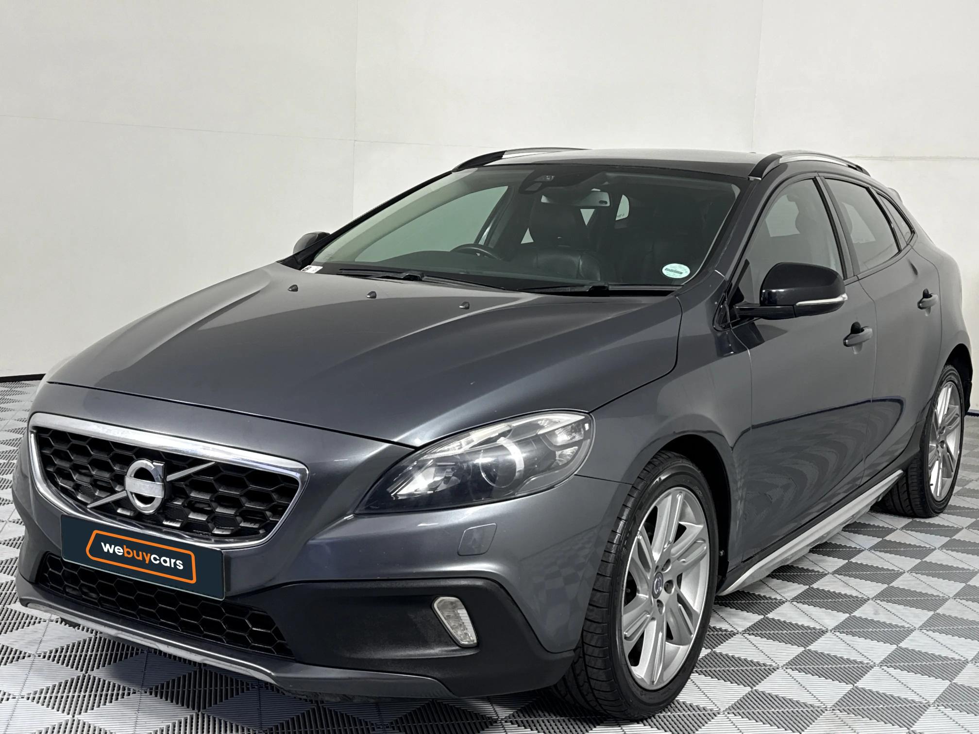 Used 2014 Volvo V40 Cross Country T4 Elite auto