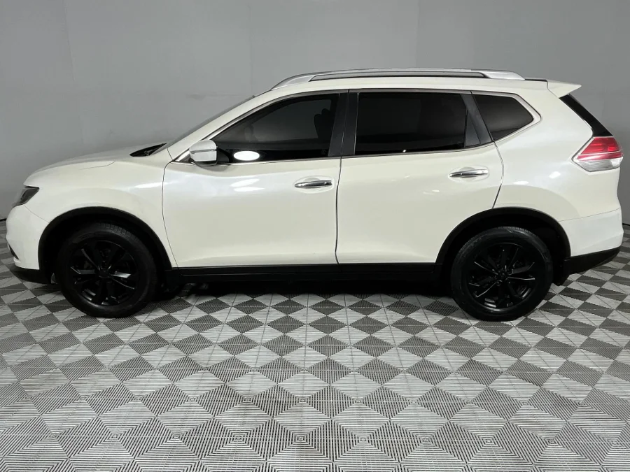 Used 2017 Nissan X-Trail 2.5 4x4 SE - WeBuyCars Lansdowne