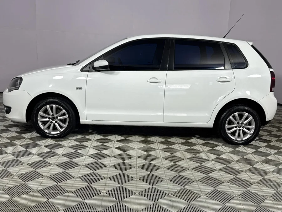 Used 2015 Volkswagen Polo Vivo hatch 1.6 Comfortline - WeBuyCars Durban