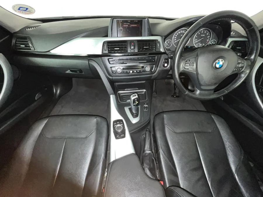 Used 2013 BMW 3 Series 328i sports-auto - WeBuyCars Lansdowne Used 2013 BMW 3 Series 328i sports-auto - WeBuyCars Lansdowne