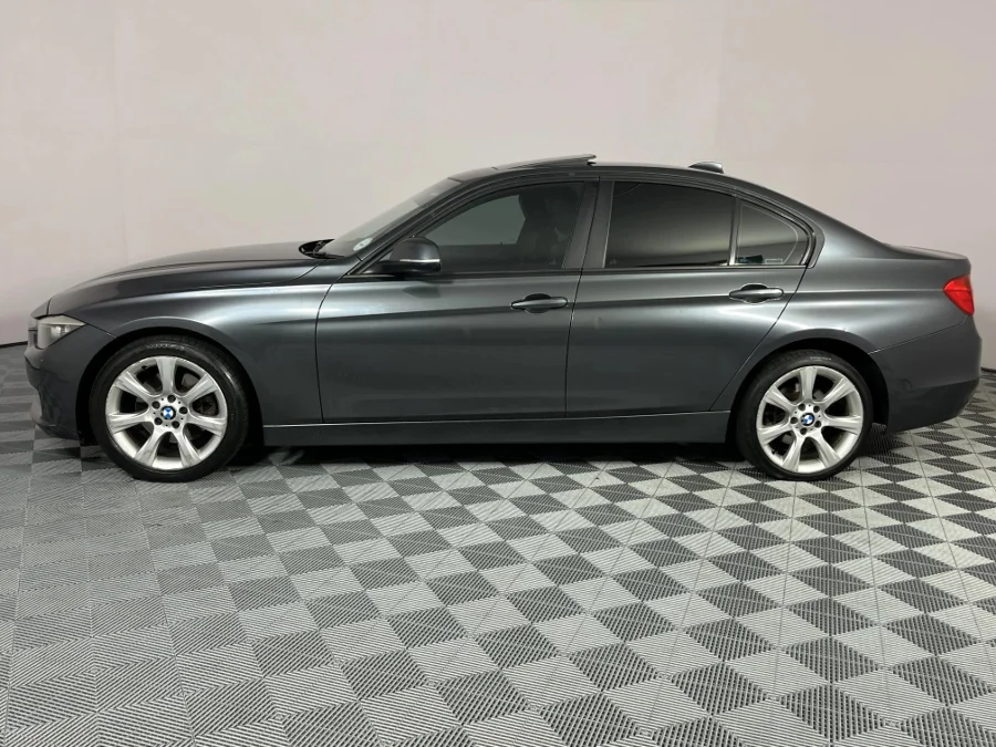 Used 2013 BMW 3 Series 328i sports-auto - WeBuyCars Lansdowne Used 2013 BMW 3 Series 328i sports-auto - WeBuyCars Lansdowne