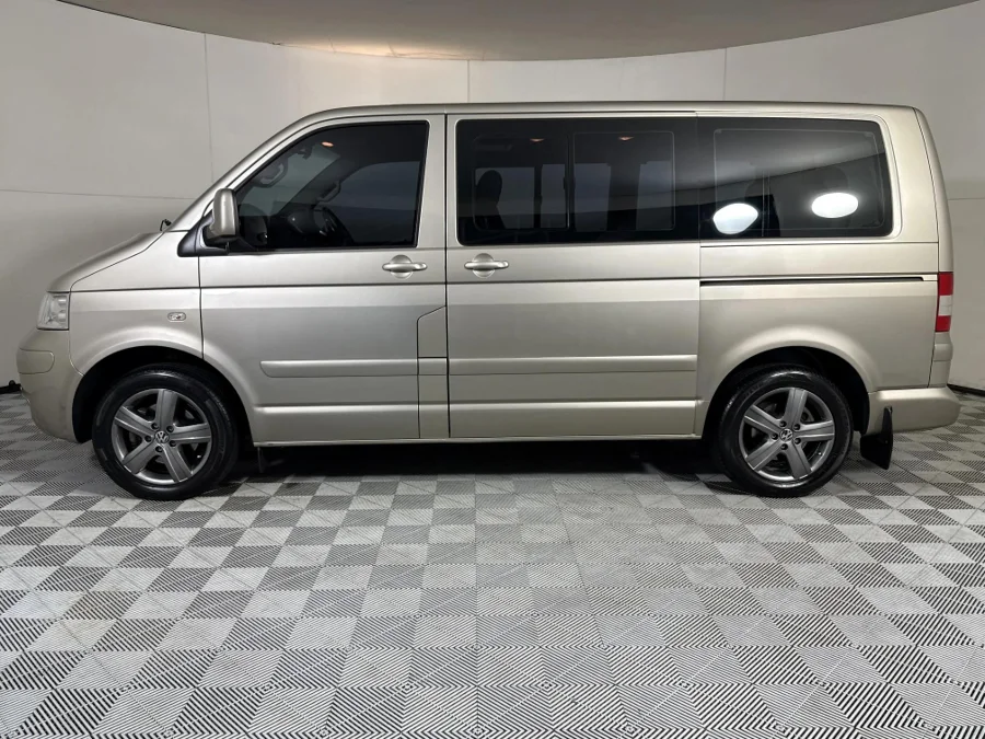 Used 2009 Volkswagen Caravelle 2.5TDI auto - WeBuyCars Midstream Used 2009 Volkswagen Caravelle 2.5TDI auto - WeBuyCars Midstream