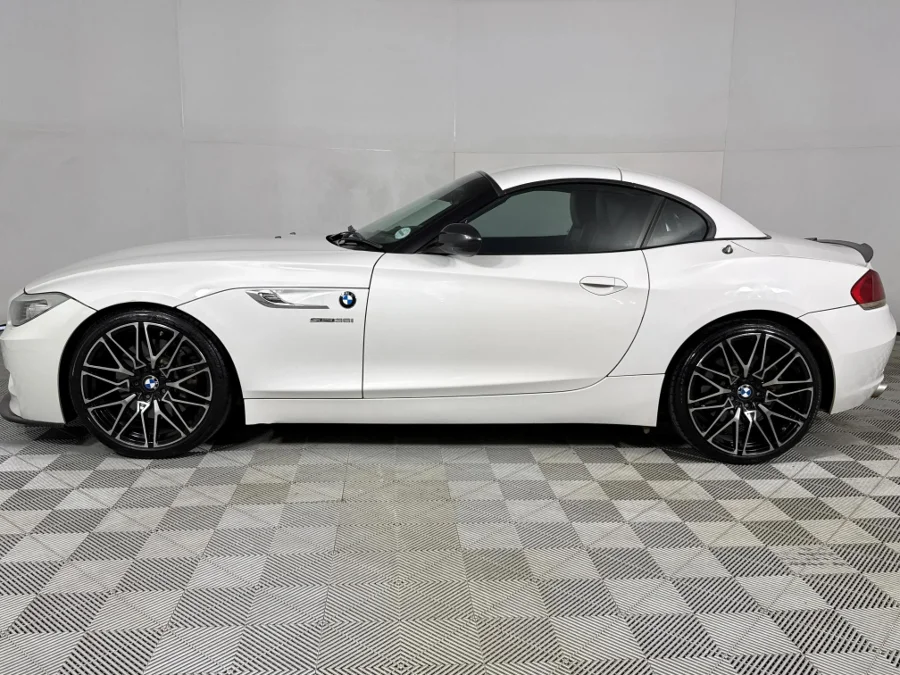 Used 2010 BMW Z4 sDrive35i auto - WeBuyCars Silverlakes Used 2010 BMW Z4 sDrive35i auto - WeBuyCars Silverlakes