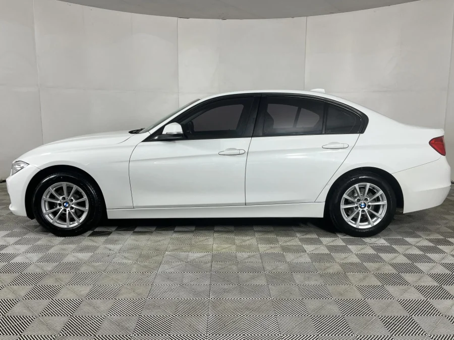 Used 2015 BMW 3 Series 320i sports-auto - WeBuyCars The Dome Used 2015 BMW 3 Series 320i sports-auto - WeBuyCars The Dome