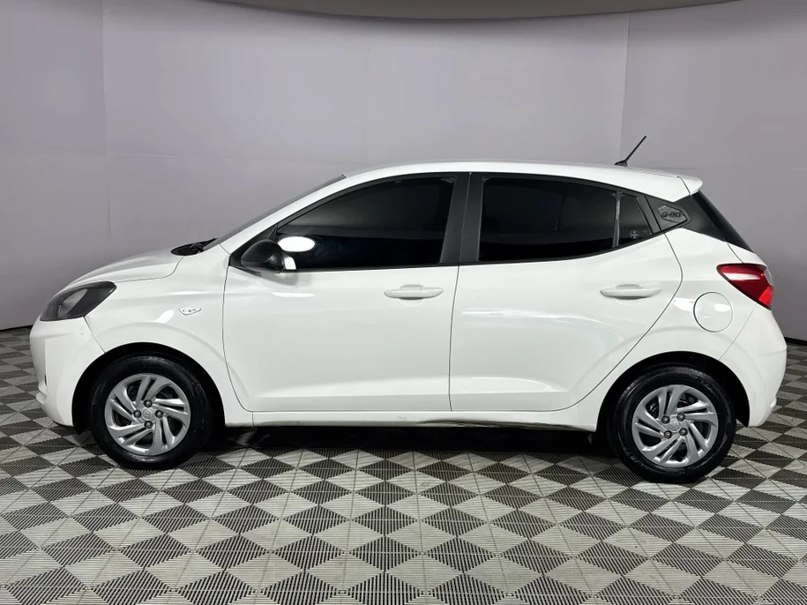 Used 2021 Hyundai Grand i10 1.0 hatch Motion manual - WeBuyCars Durban Used 2021 Hyundai Grand i10 1.0 hatch Motion manual - WeBuyCars Durban