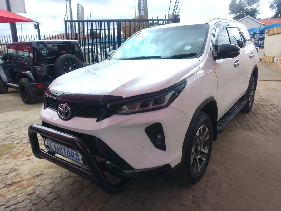 Used 2023 Toyota Fortuner 2.4GD-6 auto - E Motors Used 2023 Toyota Fortuner 2.4GD-6 auto - E Motors