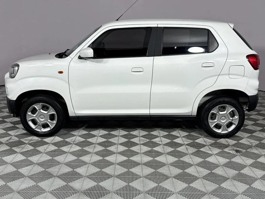 Used 2023 Suzuki S-Presso 1.0 GL manual - WeBuyCars Richmond Used 2023 Suzuki S-Presso 1.0 GL manual - WeBuyCars Richmond