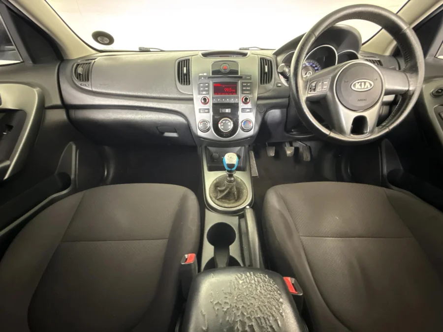 Used 2010 Kia Cerato sedan 1.6 EX - WeBuyCars Riverhorse