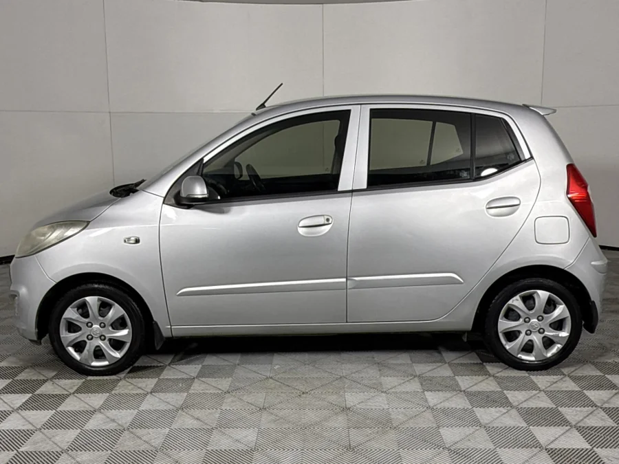 Used 2012 Hyundai i10 1.1 GLS - WeBuycars East London Used 2012 Hyundai i10 1.1 GLS - WeBuycars East London