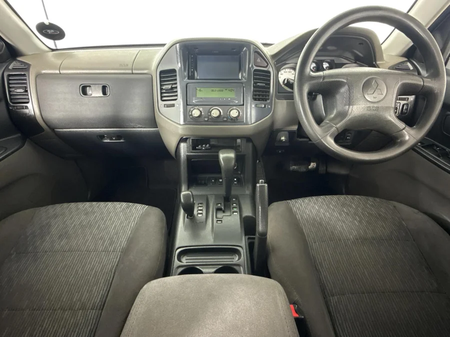 Used 2006 Mitsubishi Pajero 5-door 3.2DI-D GLX - WeBuyCars Montana Used 2006 Mitsubishi Pajero 5-door 3.2DI-D GLX - WeBuyCars Montana