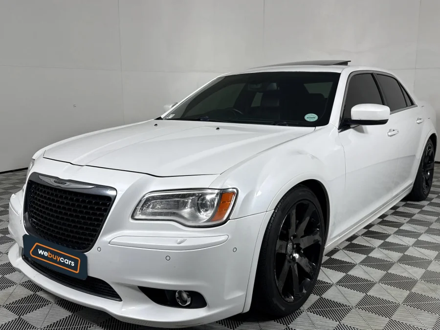 Used 2013 Chrysler 300C SRT8 - WeBuyCars Riverhorse Used 2013 Chrysler 300C SRT8 - WeBuyCars Riverhorse