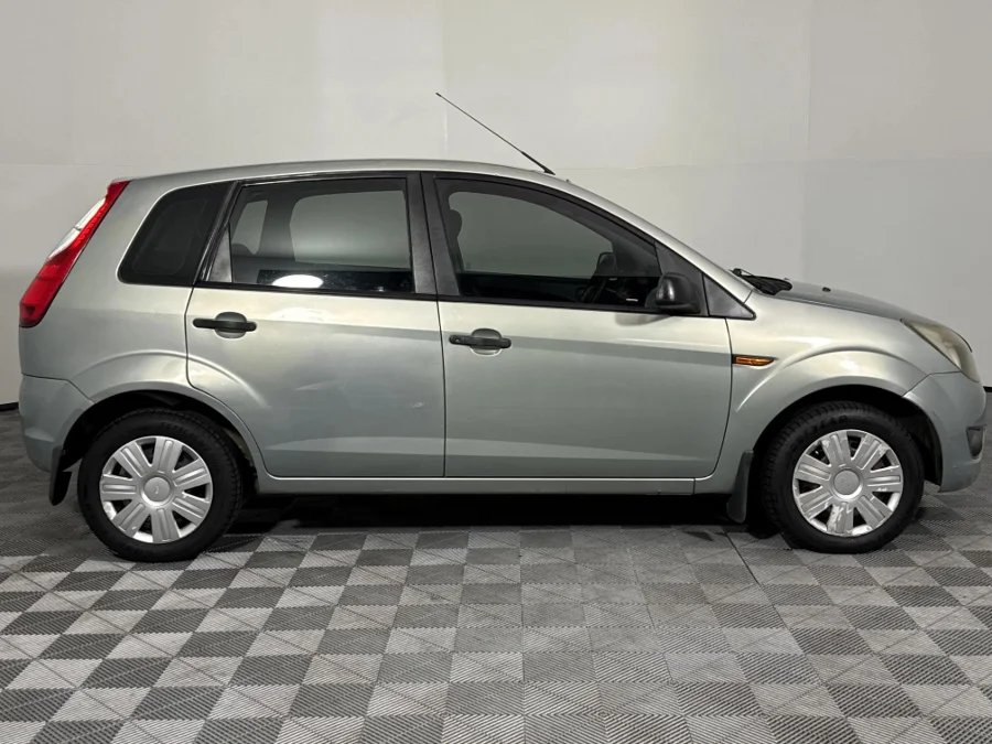 Used 2011 Ford Figo 1.4 Ambiente - WeBuyCars Germiston Used 2011 Ford Figo 1.4 Ambiente - WeBuyCars Germiston