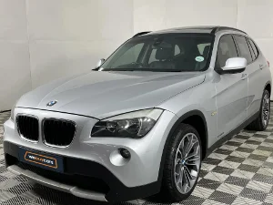 Used 2011 BMW X1 sDrive18i Exclusive auto Used 2011 BMW X1 sDrive18i Exclusive auto