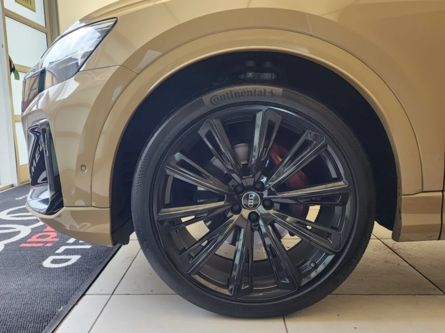 Used 2025 Audi Q8 55TFSI quattro Black Edition - Audi Centre Somerset West Used 2025 Audi Q8 55TFSI quattro Black Edition - Audi Centre Somerset West