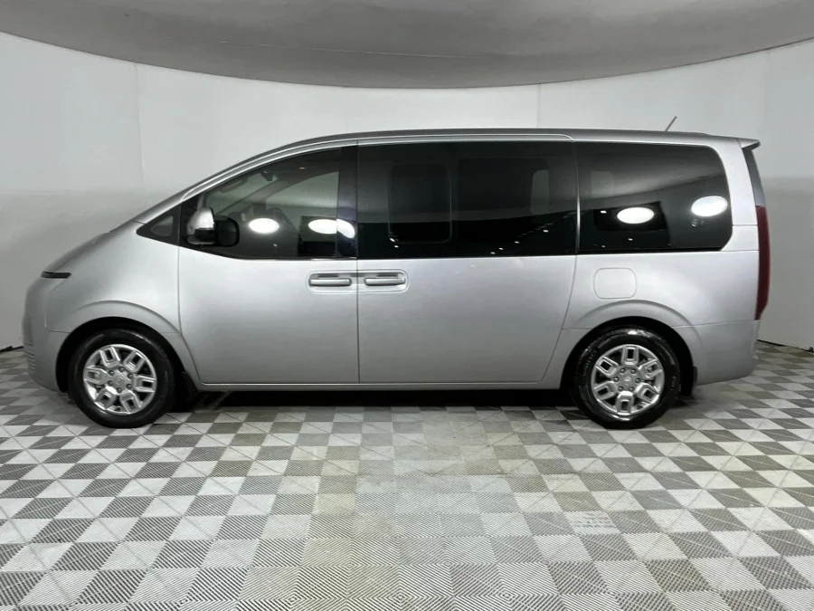 Used 2022 Hyundai Staria 2.2D Executive 9-seater - WeBuyCars Silverlakes