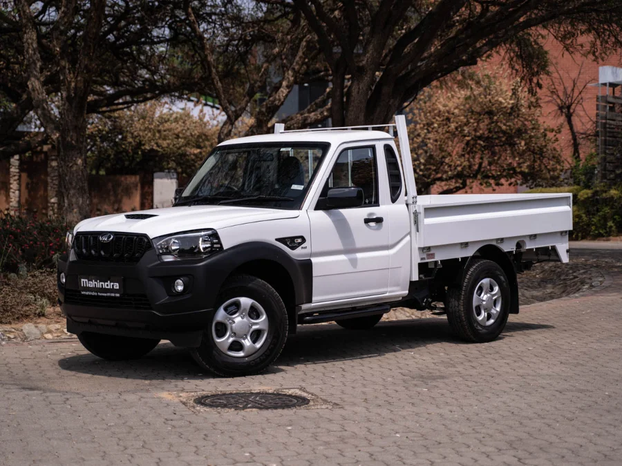 New 2026 Mahindra Pik Up 2.2CRDe single cab dropside S4 - Mahindra Fourways New New 2026 Mahindra Pik Up 2.2CRDe single cab dropside S4 - Mahindra Fourways New