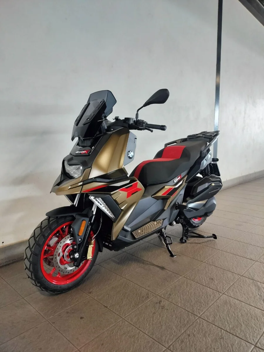Preloaded Image 11