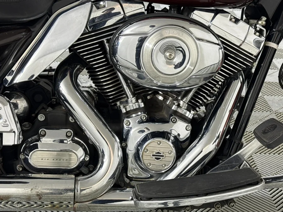 Used 2011 Harley Davidson Touring Road King Classic - WeBuyCars Midstream Used 2011 Harley Davidson Touring Road King Classic - WeBuyCars Midstream