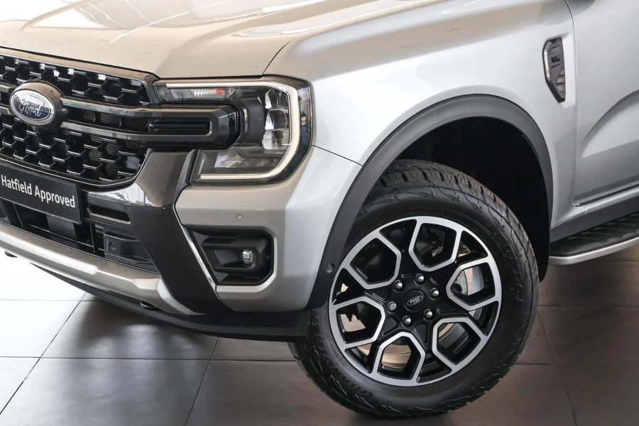 Used 2025 Ford Ranger 3.0TD V6 double cab Wildtrak 4WD - Audi Centre Hatfield Used 2025 Ford Ranger 3.0TD V6 double cab Wildtrak 4WD - Audi Centre Hatfield