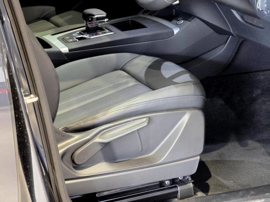 New 2026 Audi Q5 40TDI quattro Advanced - Audi Centre West Rand New New 2026 Audi Q5 40TDI quattro Advanced - Audi Centre West Rand New
