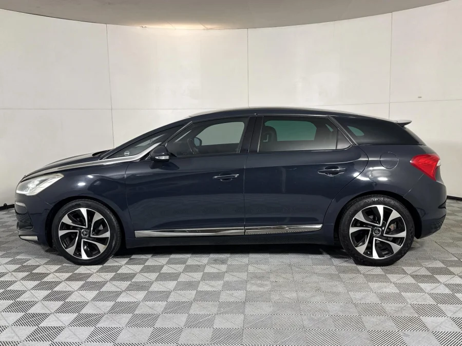 Used 2015 Citroen DS5 THP 155 Style - WeBuyCars Midstream Used 2015 Citroen DS5 THP 155 Style - WeBuyCars Midstream