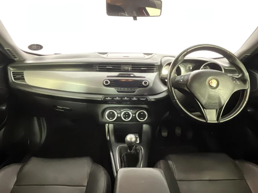 Used 2012 Alfa Romeo Giulietta 1.4TBi Distinctive - WeBuyCars Gqeberha Used 2012 Alfa Romeo Giulietta 1.4TBi Distinctive - WeBuyCars Gqeberha