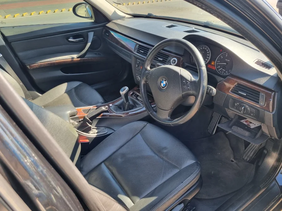 Used 2009 BMW 3 Series 320i - Carbase Auto
