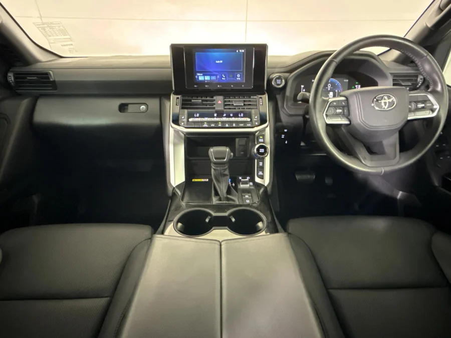 Used 2025 Toyota Land Cruiser 300 3.3D GX-R - WeBuyCars Montana