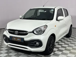 Used 2025 Toyota Vitz 1.0 XR auto